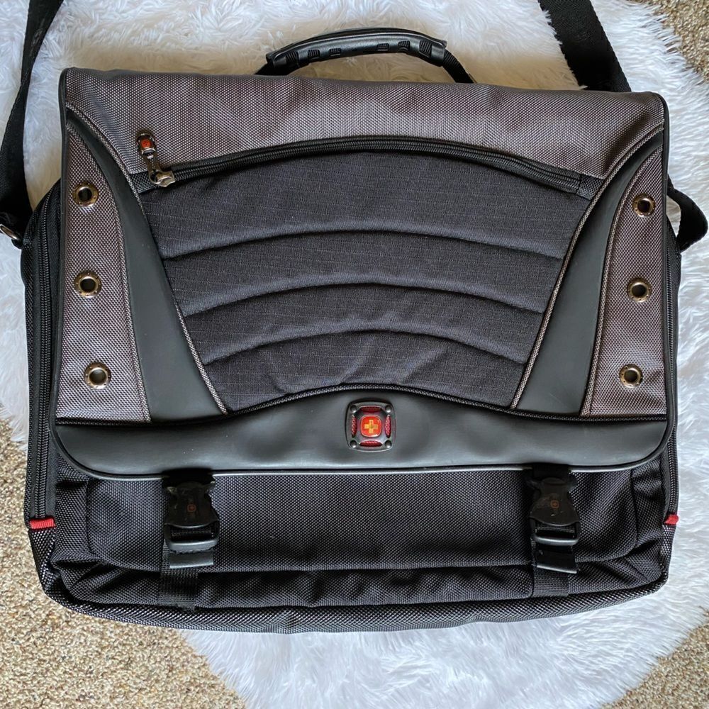 Swiss Tech Bag‎ - Picture 2 of 14